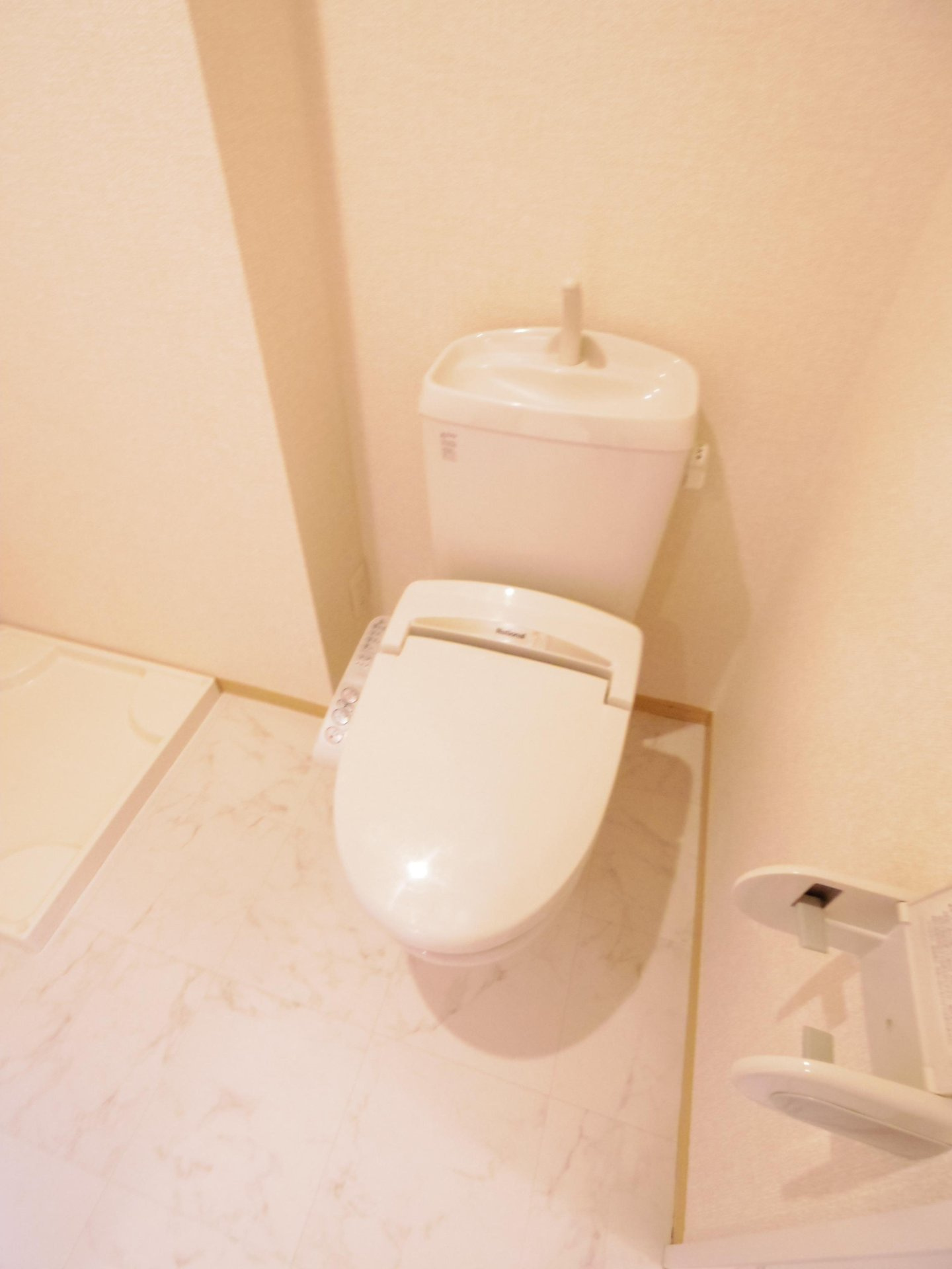 バリローチェのトイレ|※他号室写真です