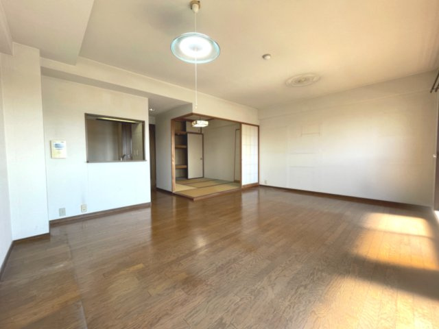ロイヤルパレス曙町