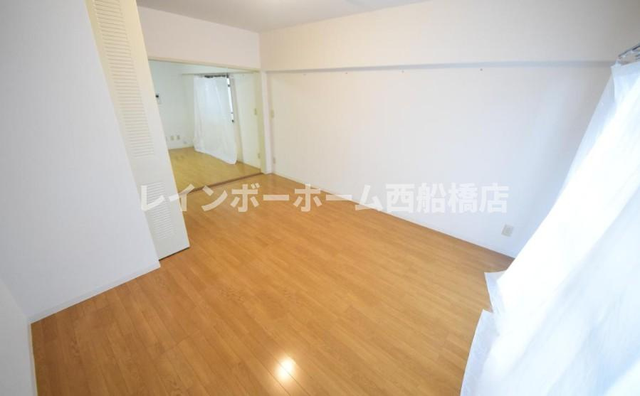 千葉市美浜区高洲３丁目のアパートの寝室