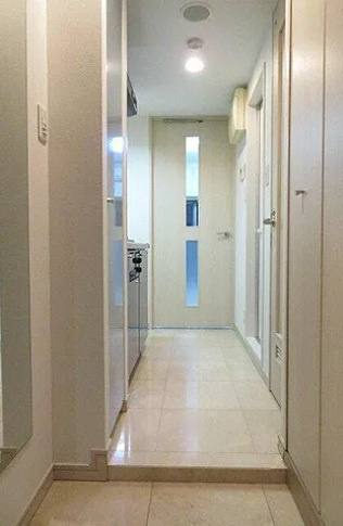 グランド・ガーラ三田の玄関