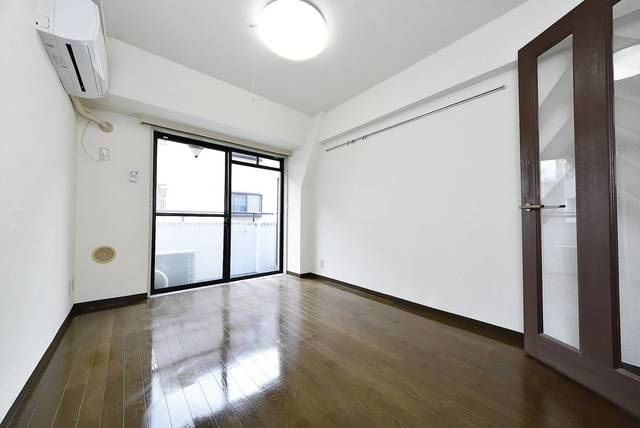 メゾン・ド・南大塚Ｎｏ．１の居間・リビング