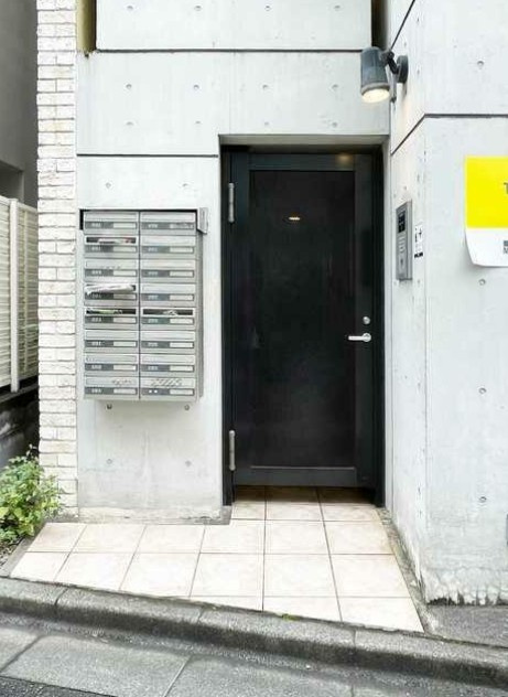 【エントランス】