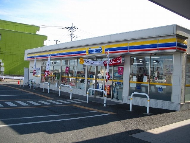 【周辺】 | イチヨウ　Ｂ | ミニストップ伊勢崎境百々店まで400m