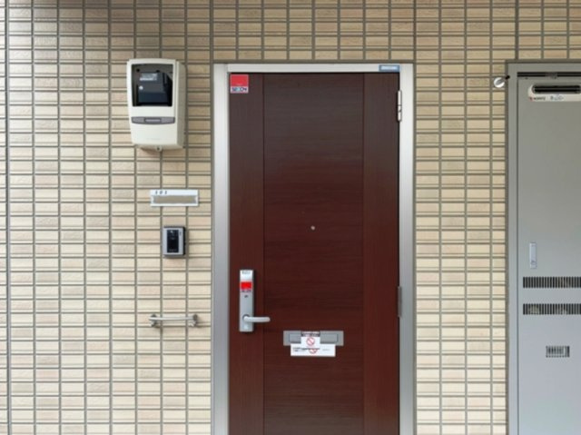 ルミエール梅園のエントランス