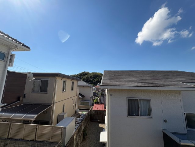 須磨区友が丘６丁目　新築戸建て　太陽光×耐震等級3の展望|周囲に高い棟がないので陽当たりも風通しも◎