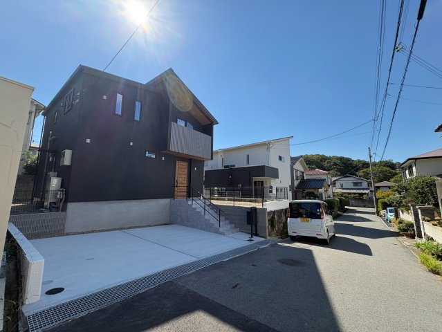 須磨区友が丘６丁目　新築戸建て　太陽光×耐震等級3の前面道路含む現地写真|前面道路含む現地写真です