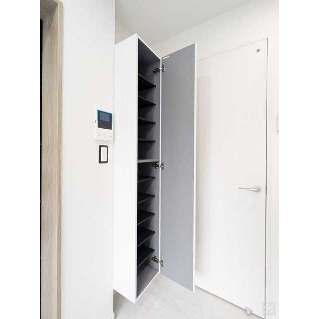 ＡＭＦＣ　ＲＥＳＩＤＥＮＣＥ　ＳＨＩＭＯ－ＯＣＨＩＡＩの内装|明るい室内です