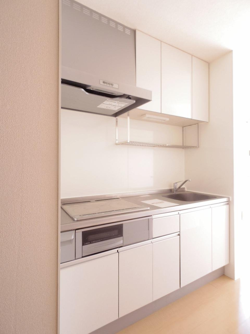 ルミエール梅園のキッチン|※他号室写真です