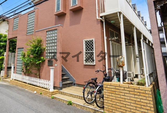 船橋市前原西１丁目のアパートのエントランス