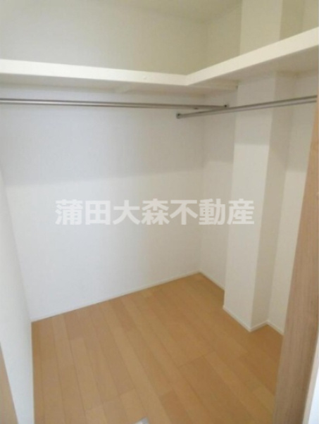 セント・モリスの収納|大型収納　ウォークインクローゼット