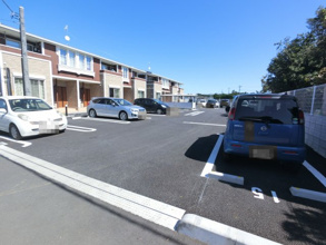 【駐車場】
