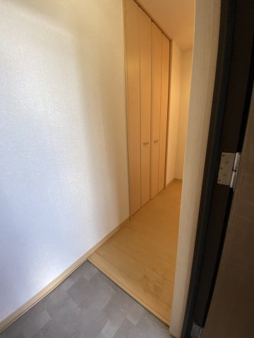 アルブルコート　B棟の玄関