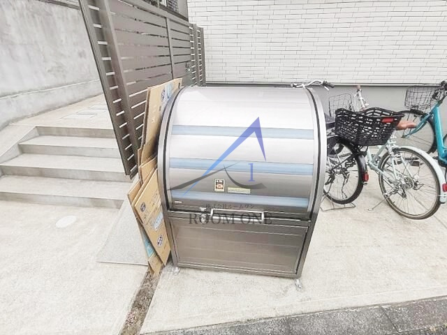 パルク南葛西のその他共用部分|敷地内ごみ置き場です。