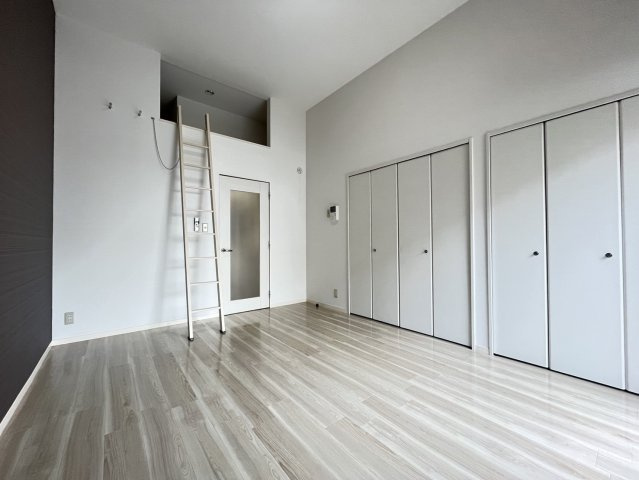 ミニョン　シレーヌ　222の居間・リビング|※現在入居中の為別のお部屋の写真です