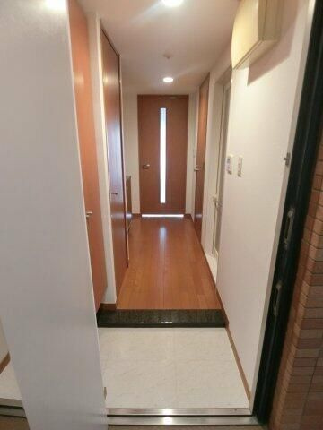 アヴァンツァーレ文京本駒込の玄関
