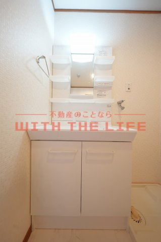 レグルスクレール【キャッシュバック対象物件】の独立洗面台|朝の身支度には欠かせない独立洗面化粧台