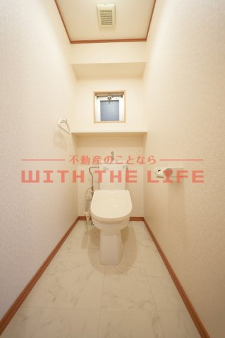 レグルスクレール【キャッシュバック対象物件】のトイレ|落ち着いたトイレです