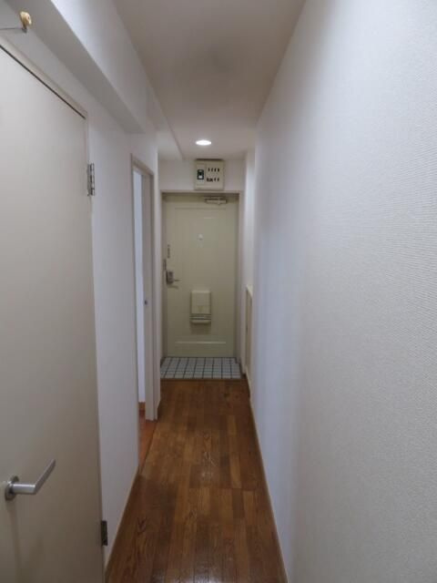 川崎市多摩区菅５丁目の賃貸マンションの玄関