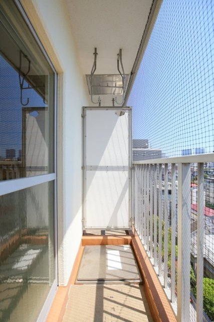 マンション神楽坂のバルコニー|バルコニーからの眺めを楽しみながら食事をしませんか