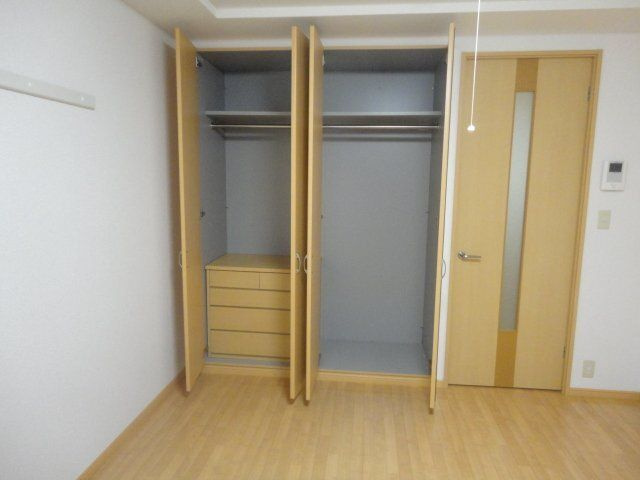 シャングリラの収納