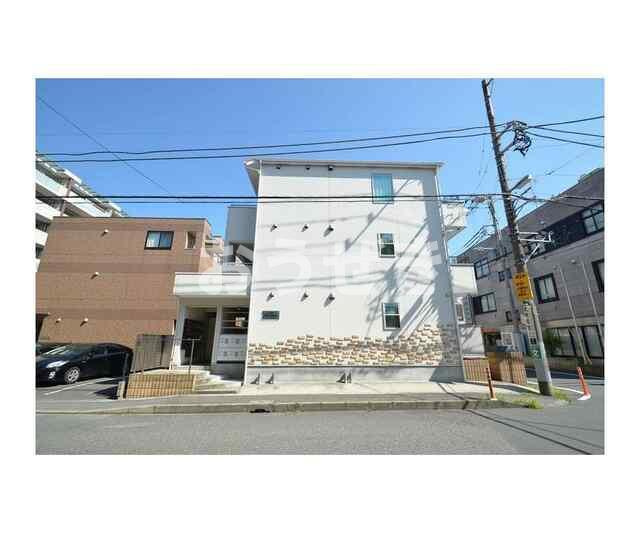 シャトン横浜上大岡のエントランス