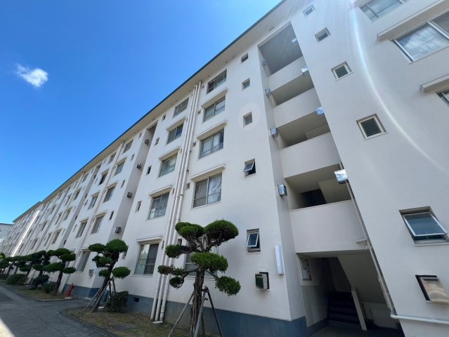 上高丸団地Ｄの外観