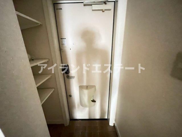 ジュンベリー　ペット相談　ネット無料　陽当たり良好の玄関