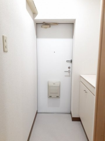 ファミ－ルメゾン吉村　Ｂの玄関