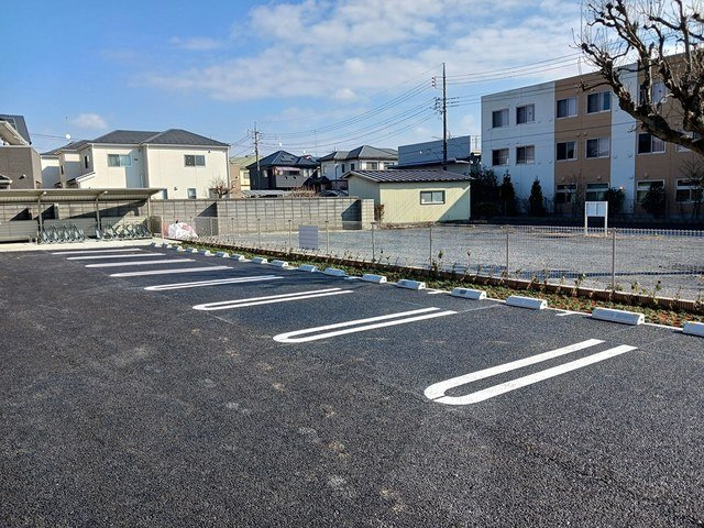 ジェルメＳ．Ｓの駐車場