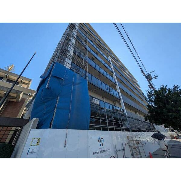 メルディア大阪EASTワールドアイの外観