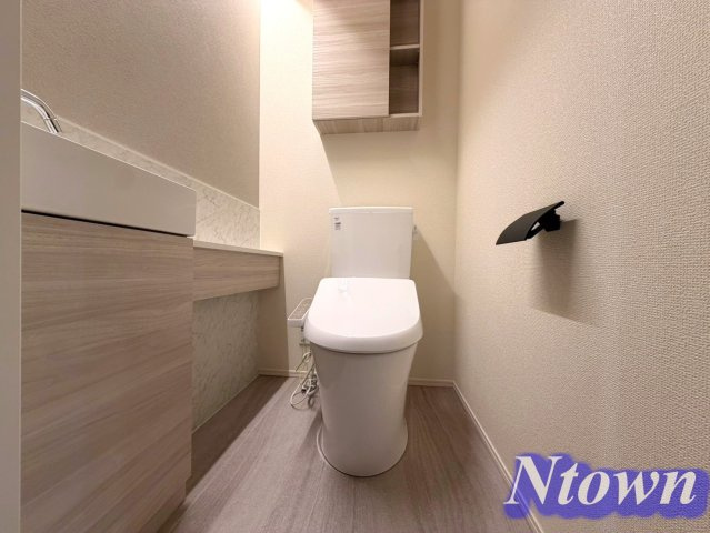 【トイレ】 | セレスティア城西 | 落ち着いた色調のトイレです
