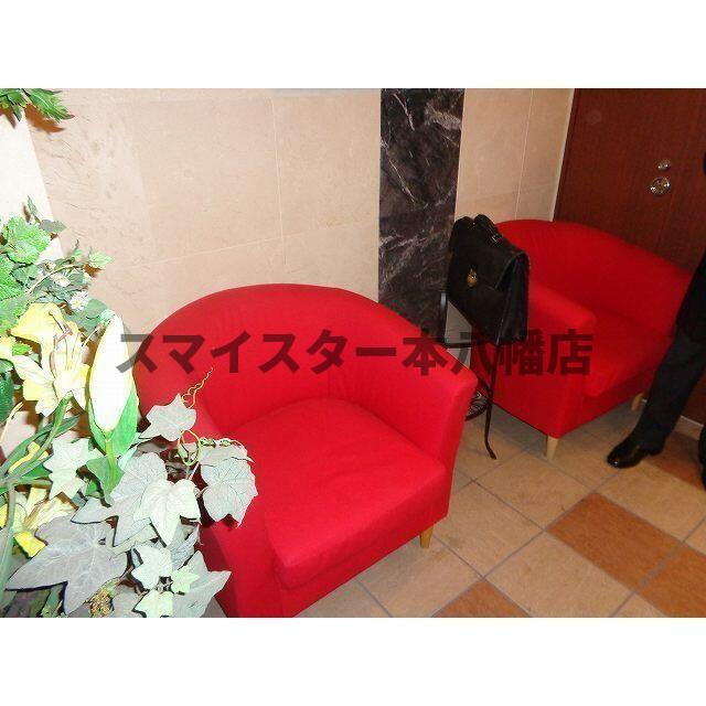 松戸市日暮２丁目の賃貸マンションのロビー