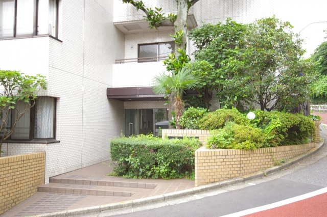 【エントランス】