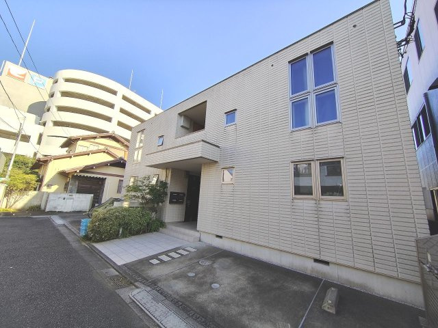 アステイオンの外観