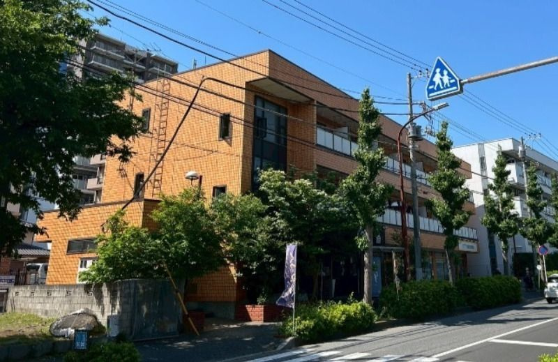 クロノス大久保の外観