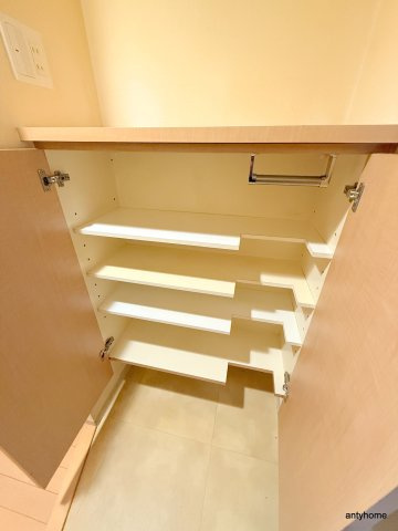 PHOENIX難波EAST　仲介手数料無料の収納