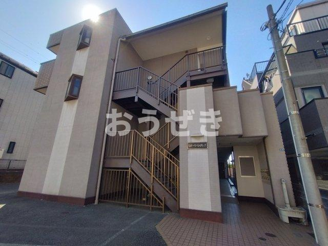 リバーサイドパレスの外観