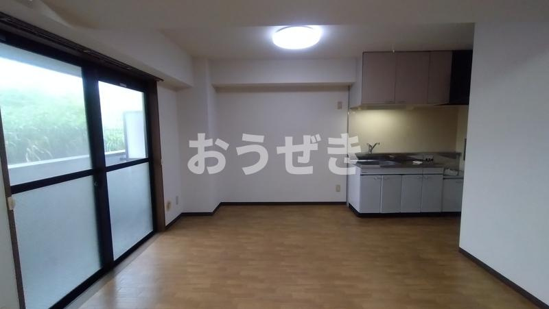 リバーサイドパレスの居間・リビング