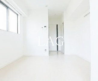 【居間・リビング】 | ライジングプレイス浅草EAST | 洋室のお部屋です。