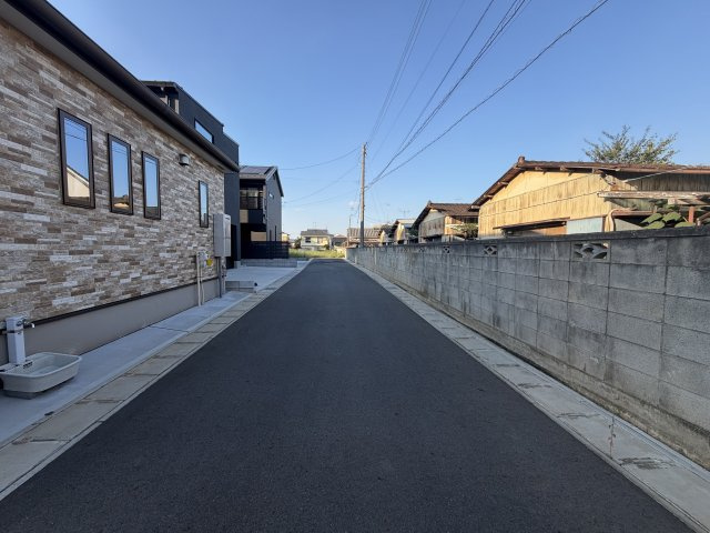 中野台更地の前面道路含む現地写真