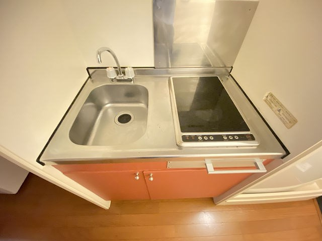 尼崎市南塚口町３丁目のアパートのキッチン|きれいなキッチンです