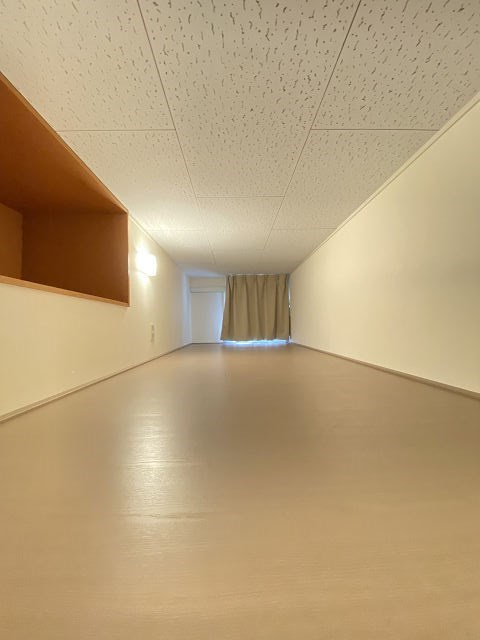 尼崎市南塚口町３丁目のアパートの寝室|ゆとりの広さです