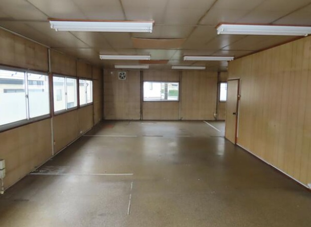 八王子市椚田町の倉庫