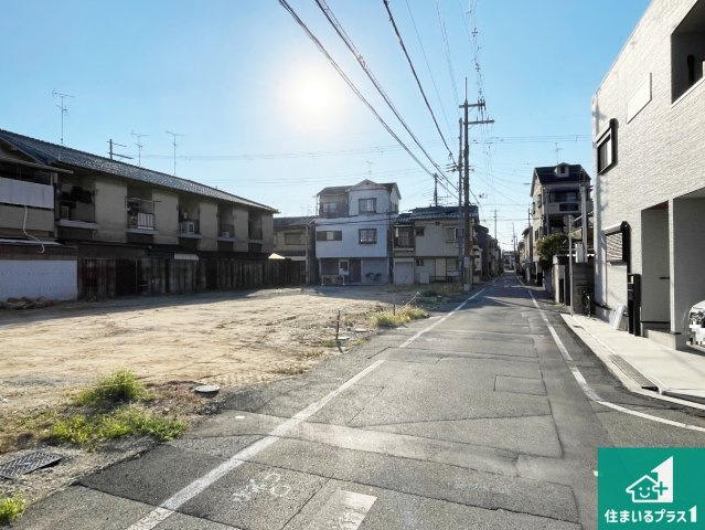 東大阪市大蓮南　新築一戸建ての前面道路含む現地写真|周辺は落ち着いた街並みの住宅地！子育てがしやすい住環境です！まだ未完成ですが、現地でしかわからない事もございます。是非一度ご覧ください。