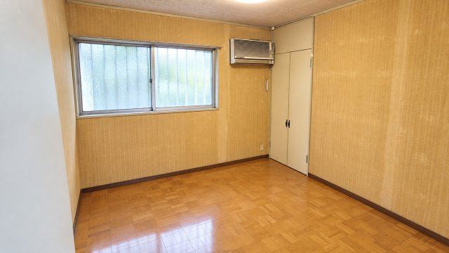 千葉県船橋市芝山4丁目　中古戸建の洋室|※画像の一部はAIを用いて加工・編集しています。実際の状況と異なる場合がありますので、ご了承下さい。