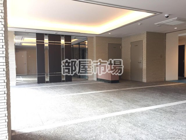 ライジングプレイス亀戸のロビー