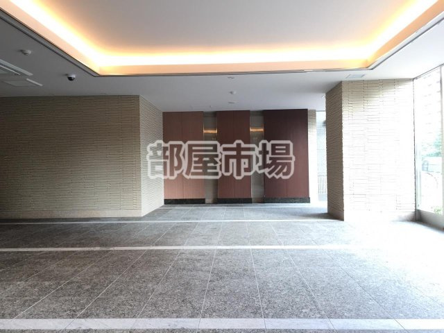 ライジングプレイス亀戸のロビー