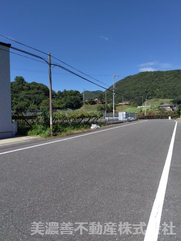 ６７５５５　岐阜市中川原土地の周辺