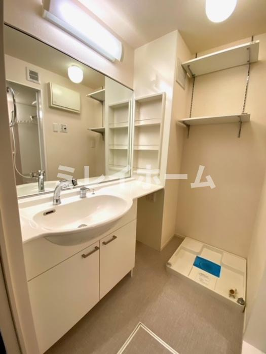 メゾン オリビエの洗面所|同建物内、別のお部屋の参考写真になります。