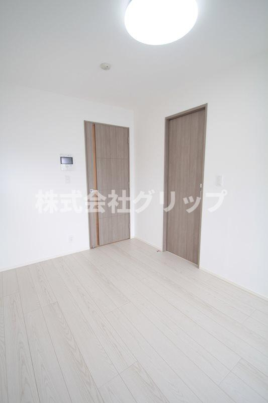 クレイシア横浜NORTHの洋室